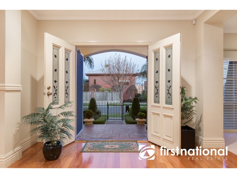 28 Flinders Chase, Pakenham VIC 3810