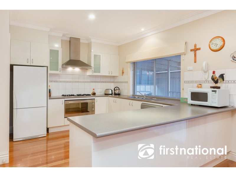 28 Flinders Chase, Pakenham VIC 3810