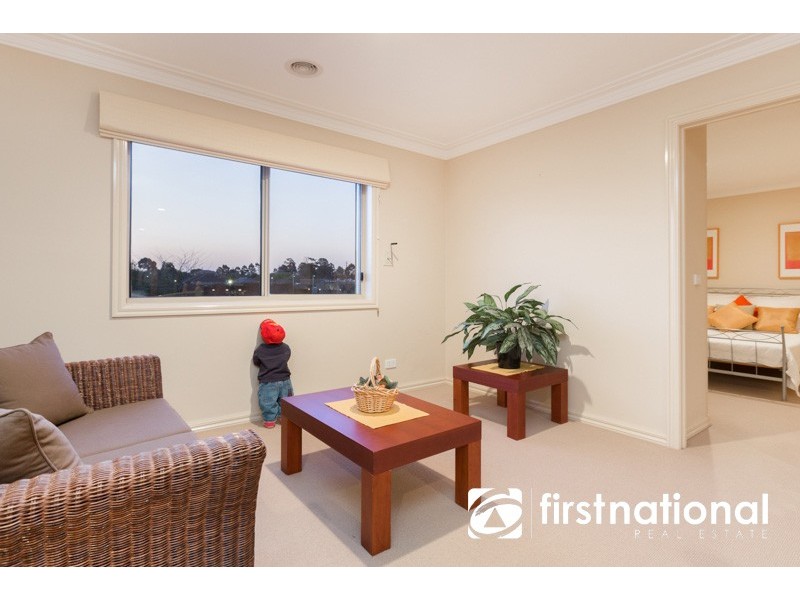 28 Flinders Chase, Pakenham VIC 3810