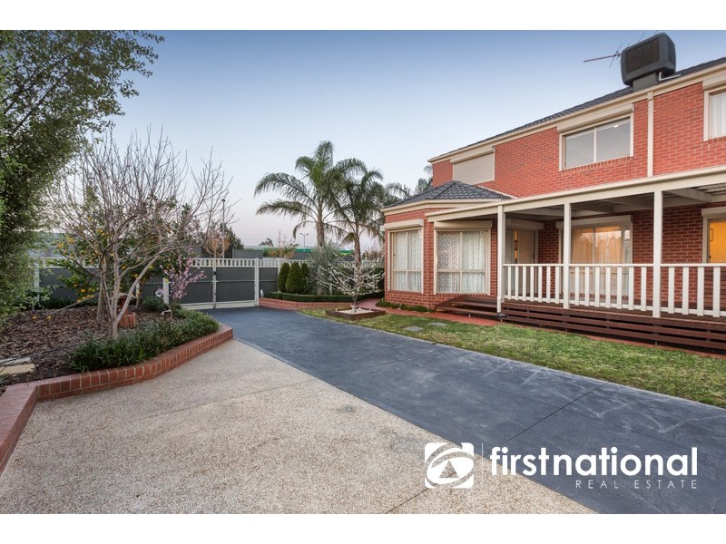 28 Flinders Chase, Pakenham VIC 3810