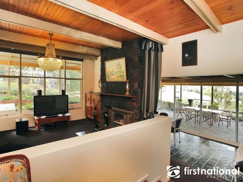 65 Shelton Rd, Pakenham Upper VIC 3810