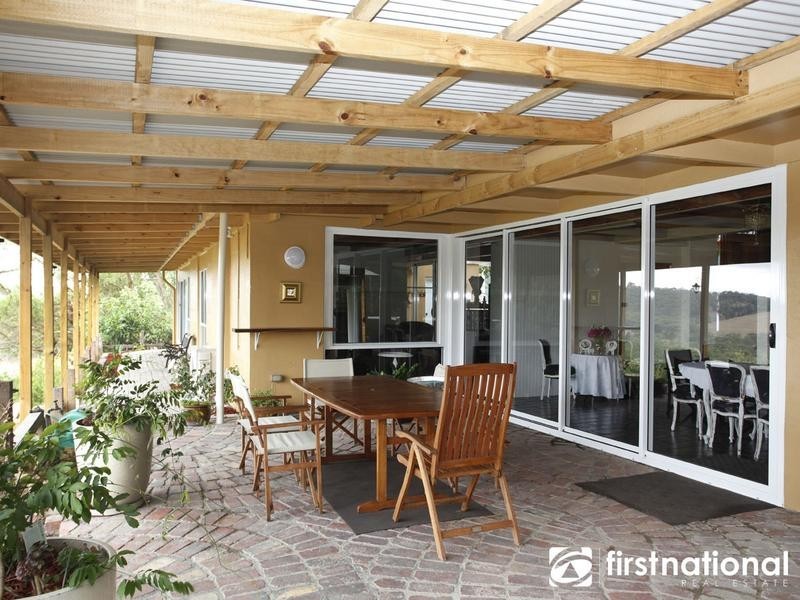 65 Shelton Rd, Pakenham Upper VIC 3810