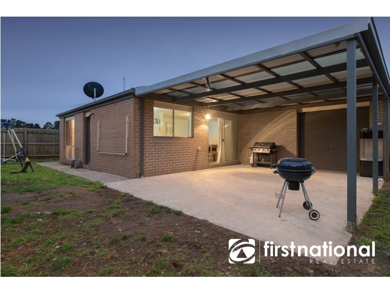 8a David Street, Pakenham VIC 3810