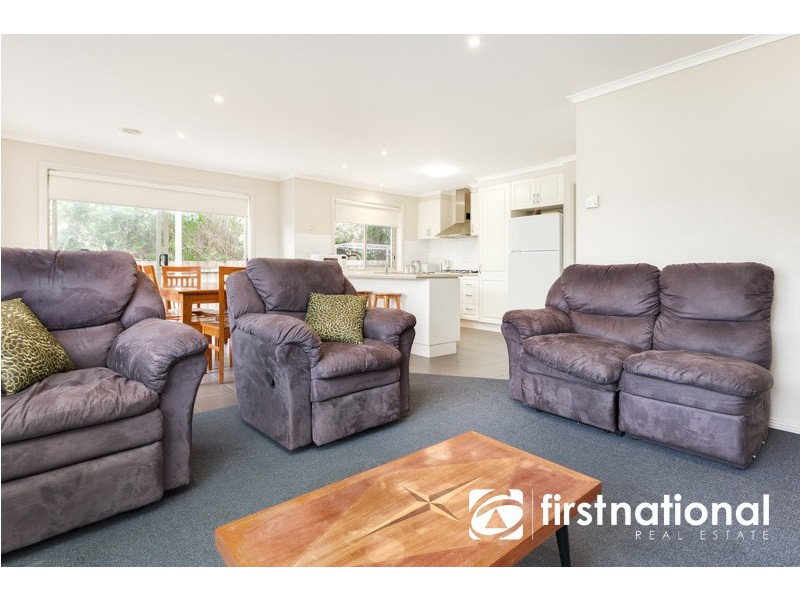 1/4 Anderson Street, Pakenham VIC 3810