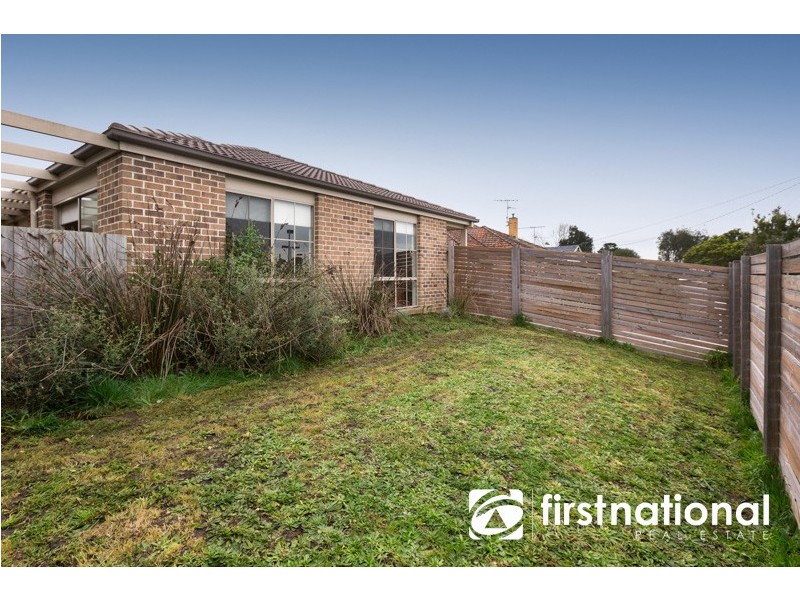1/4 Anderson Street, Pakenham VIC 3810