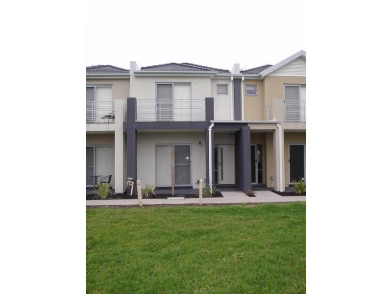 11 Howqua Place, Pakenham VIC 3810