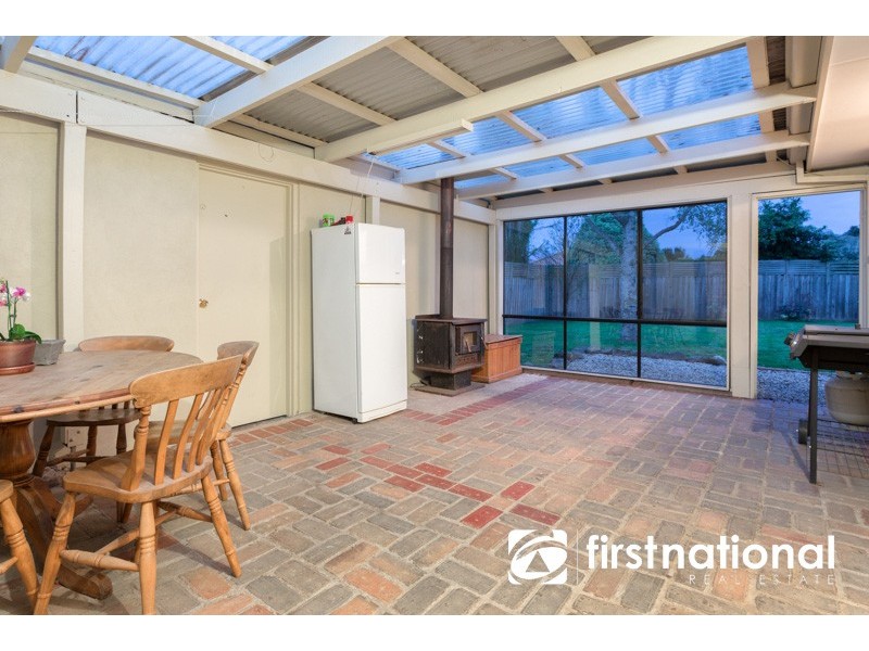 6 Bastow Close, Pakenham VIC 3810