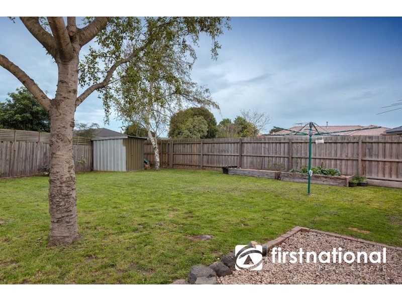 6 Bastow Close, Pakenham VIC 3810
