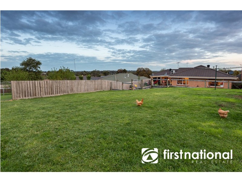 15 Kate Court, Pakenham VIC 3810