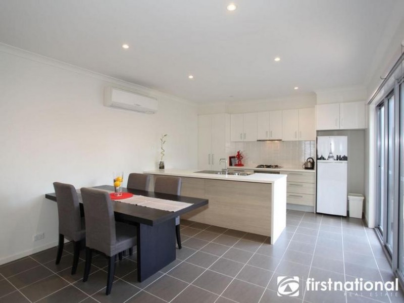 4 Lords Lane, Officer VIC 3809