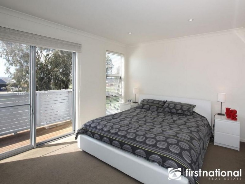 4 Lords Lane, Officer VIC 3809