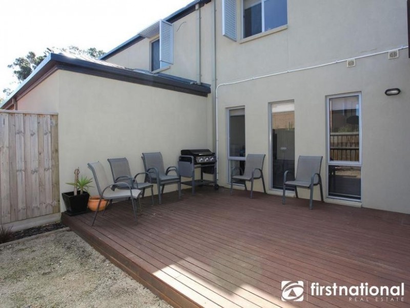 4 Lords Lane, Officer VIC 3809