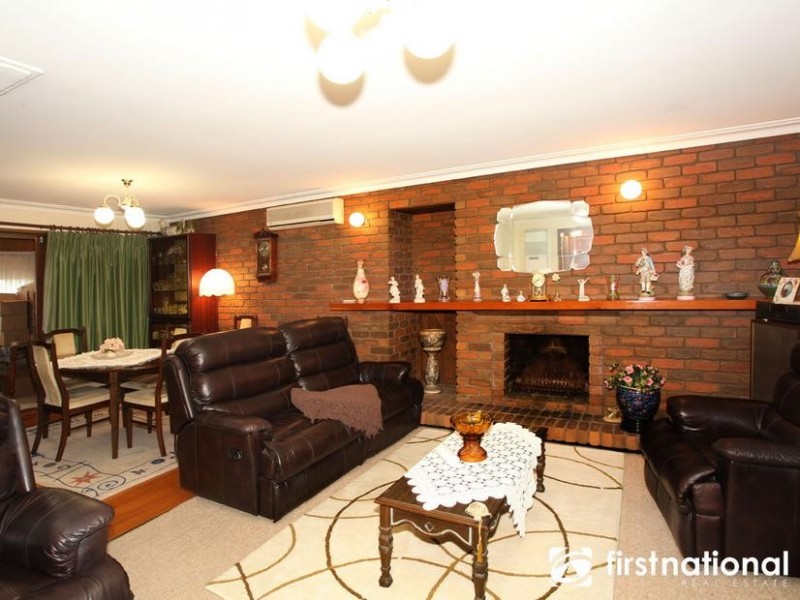 70 Ahern Road, Pakenham VIC 3810