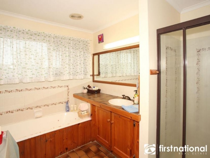 70 Ahern Road, Pakenham VIC 3810