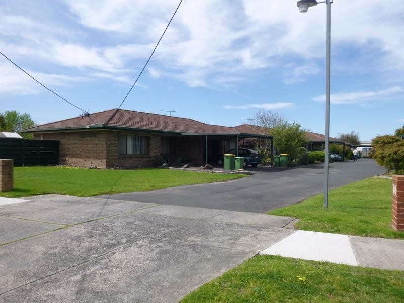 5/2-4 Charles Street, Pakenham VIC 3810