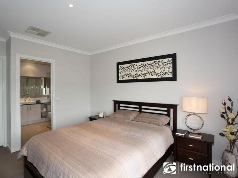 4 Dream Court, Pakenham VIC 3810