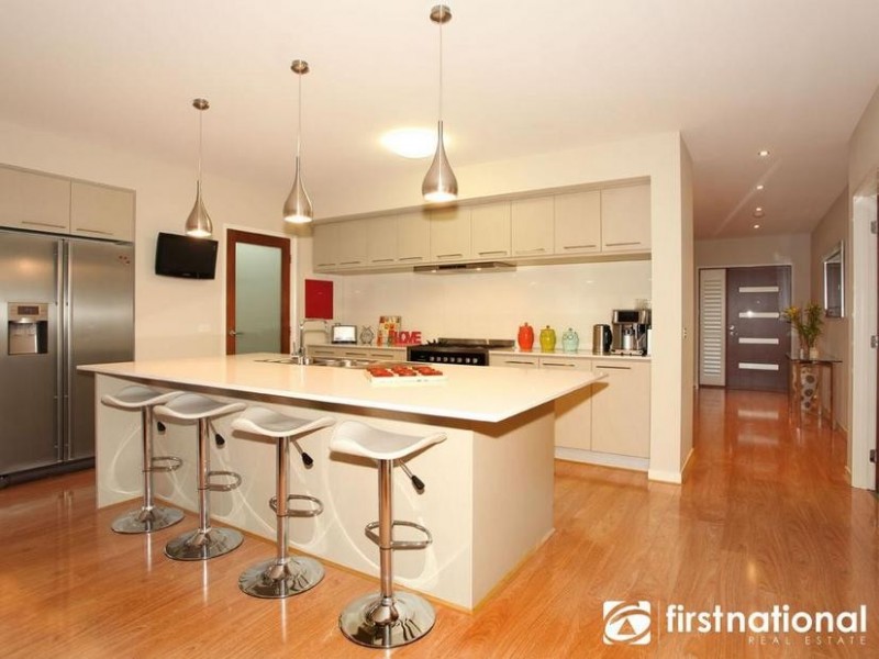 37 Harrison Way, Pakenham VIC 3810