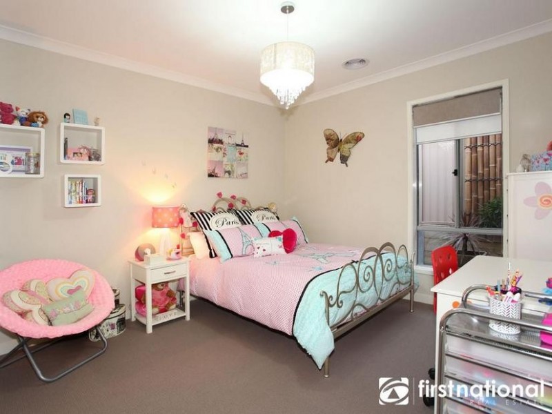 37 Harrison Way, Pakenham VIC 3810