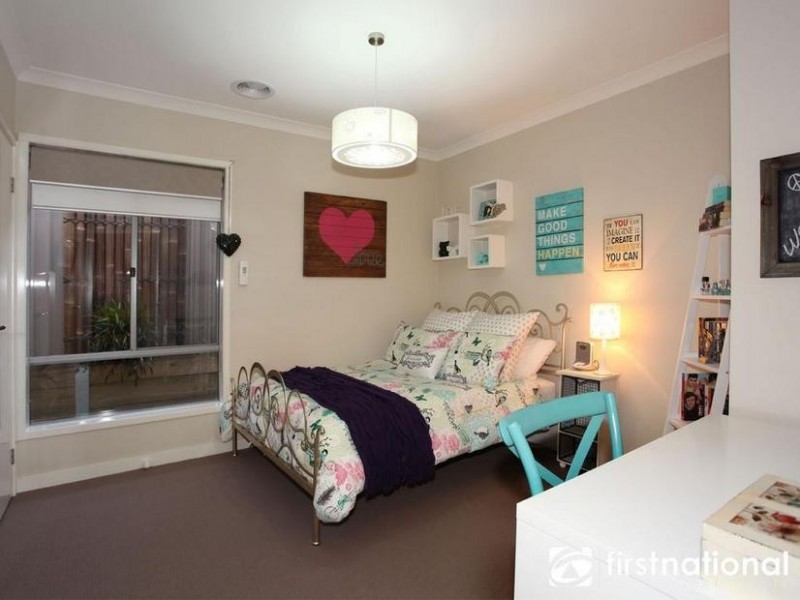 37 Harrison Way, Pakenham VIC 3810