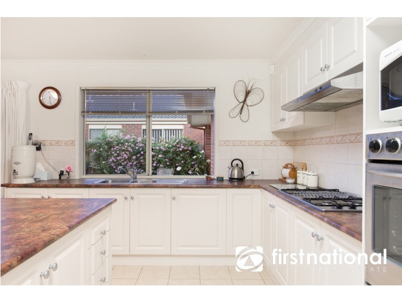 6 Wisteria Court, Pakenham VIC 3810