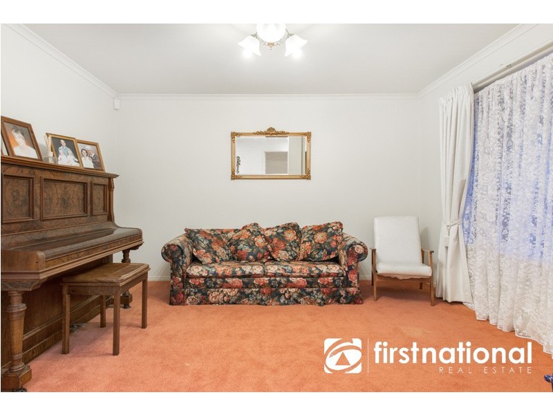 6 Wisteria Court, Pakenham VIC 3810