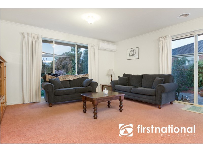 6 Wisteria Court, Pakenham VIC 3810