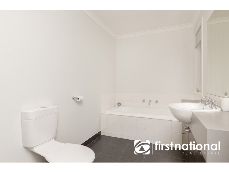 41 Victory Drive, Pakenham VIC 3810