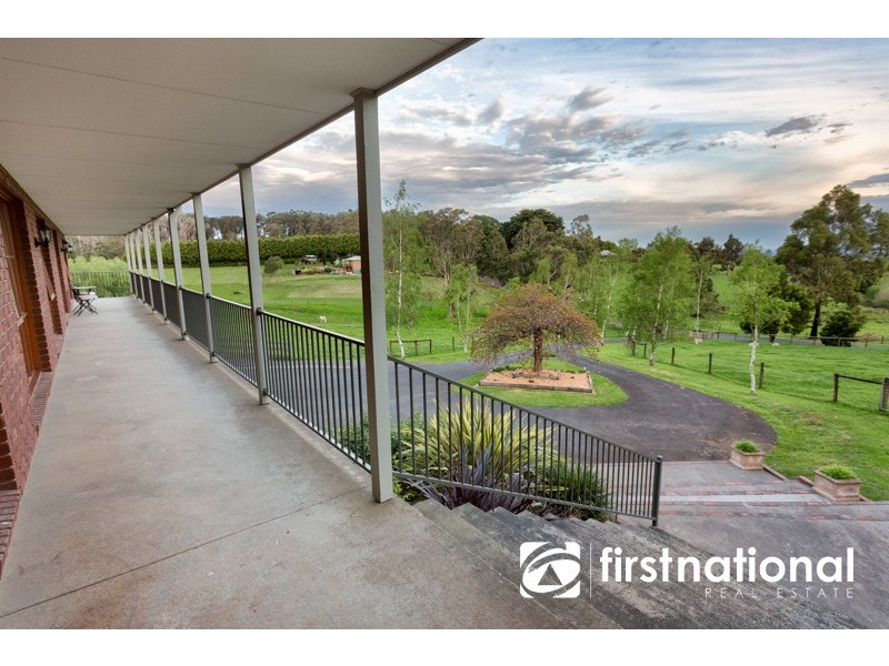 5 Bayard Drive, Pakenham Upper VIC 3810