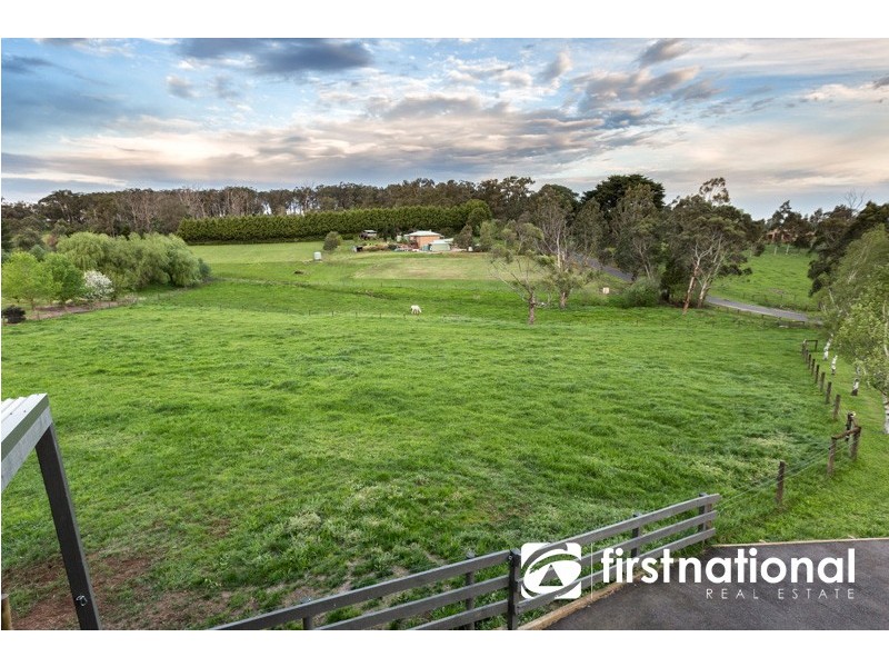 5 Bayard Drive, Pakenham Upper VIC 3810