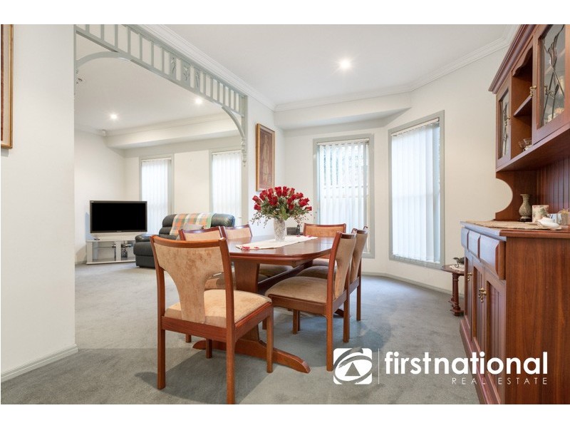 4 Cathedral Close, Pakenham VIC 3810