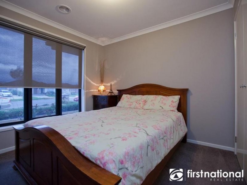15 Webster Way, Pakenham VIC 3810