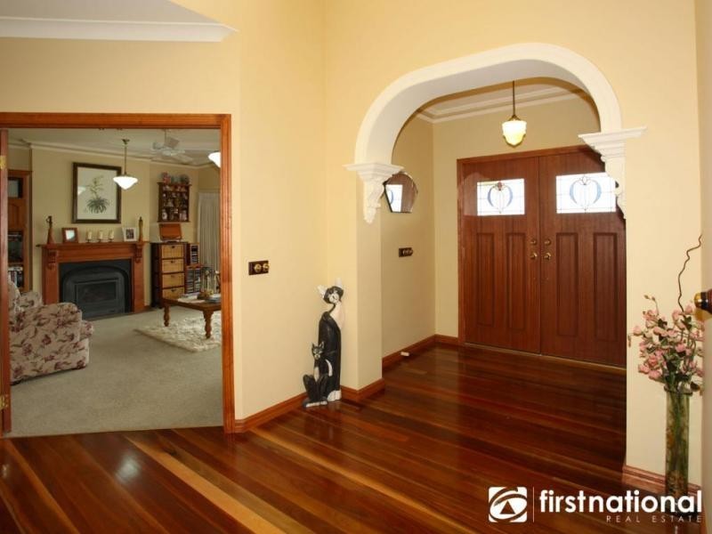 50 Parish Rd, Iona VIC 3815