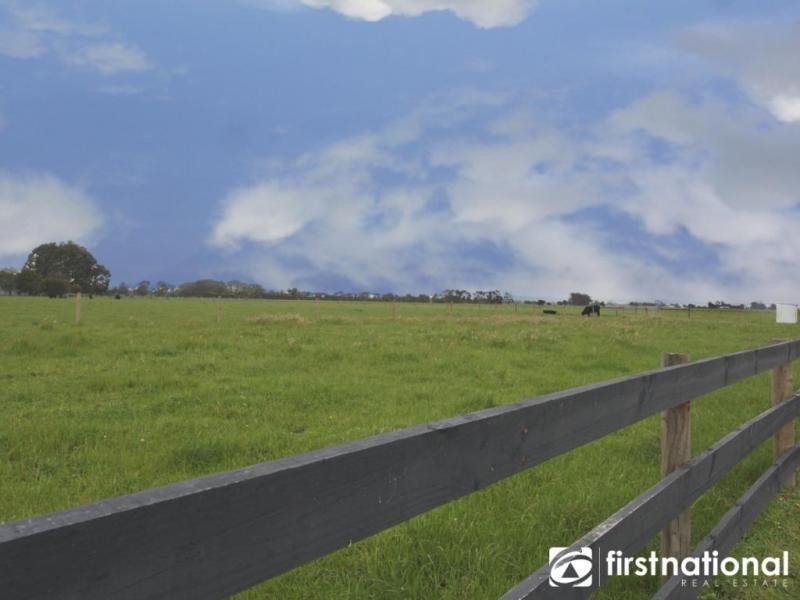 50 Parish Rd, Iona VIC 3815