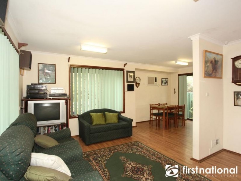 43 Kingston Avenue, Pakenham VIC 3810