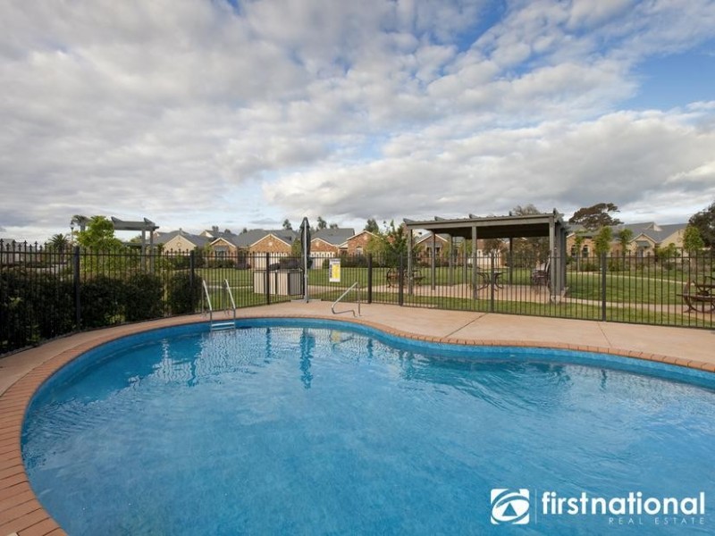 54/1 Malouf Court, Pakenham VIC 3810