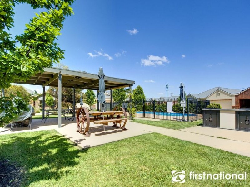 54/1 Malouf Court, Pakenham VIC 3810