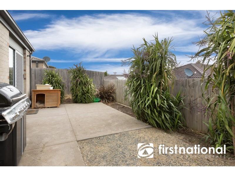 3/6-16 Diston Court, Pakenham VIC 3810