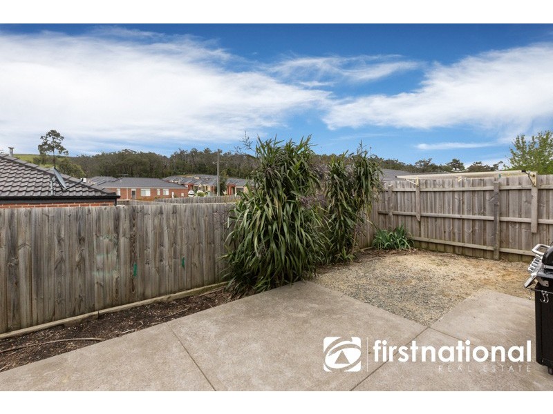 3/6-16 Diston Court, Pakenham VIC 3810
