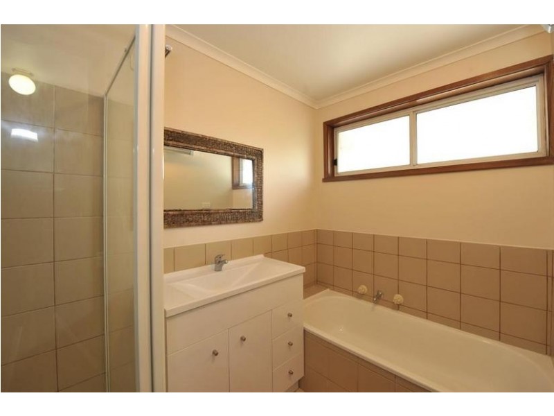 3/47 Henry Street, Pakenham VIC 3810