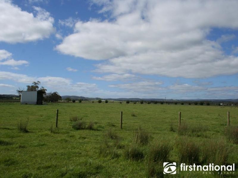 80 Racecourse Road, Nar Nar Goon VIC 3812