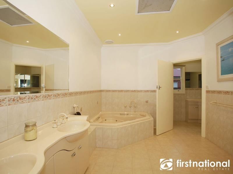 30 Jefferson Road, Garfield VIC 3814