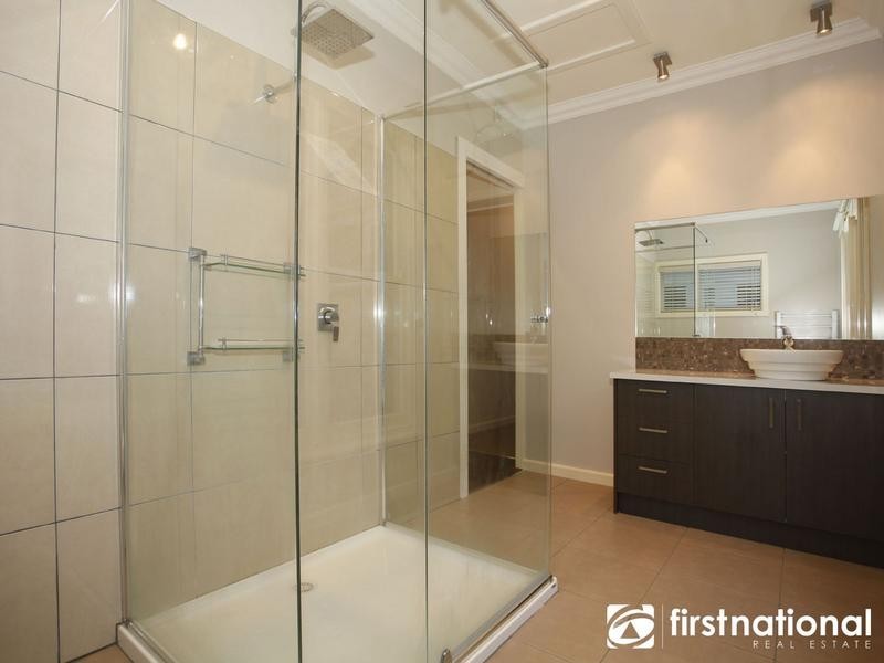 30 Jefferson Road, Garfield VIC 3814