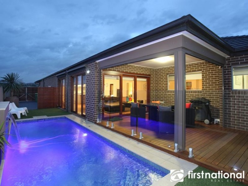 37 Harrison Way, Pakenham VIC 3810