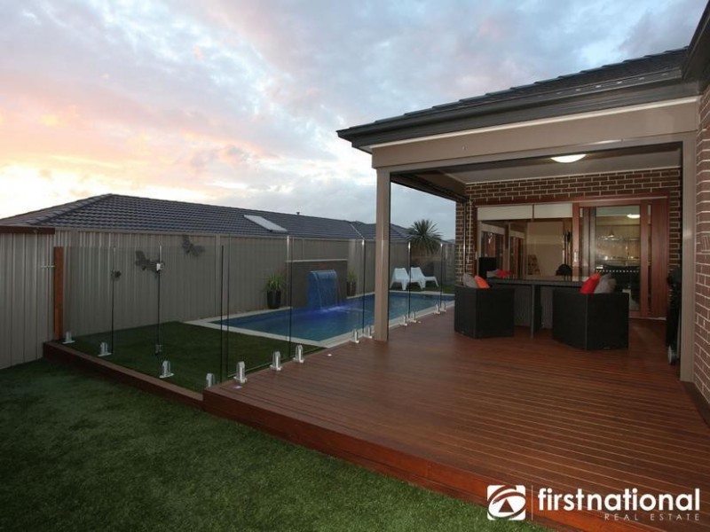 37 Harrison Way, Pakenham VIC 3810