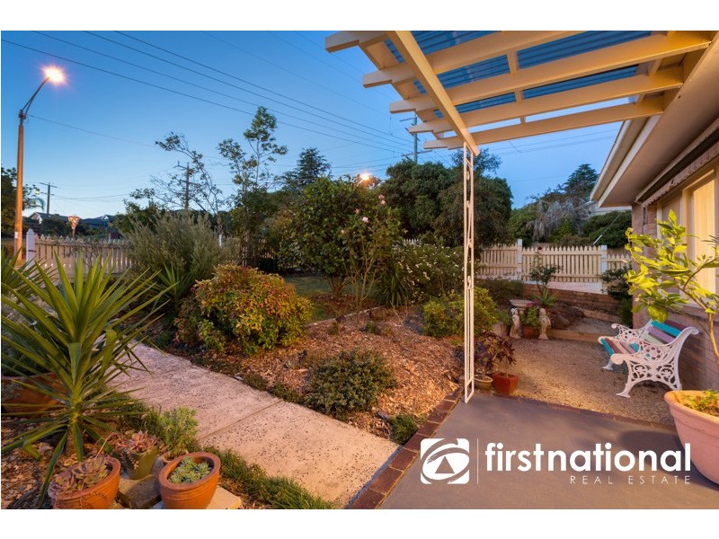 52 Ahern Road, Pakenham VIC 3810