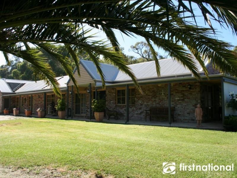 70 Sanders Road, Garfield North VIC 3814