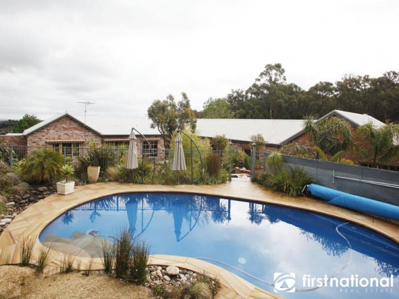 70 Sanders Road, Garfield North VIC 3814