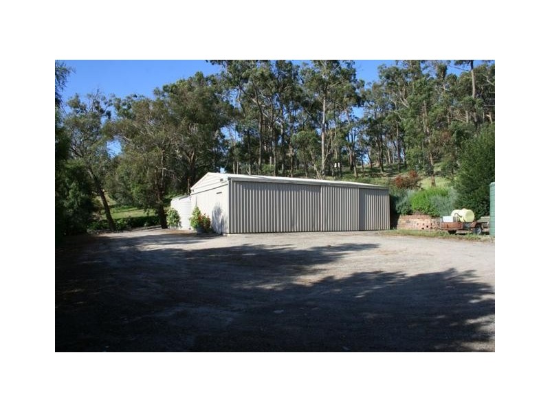 70 Sanders Road, Garfield North VIC 3814