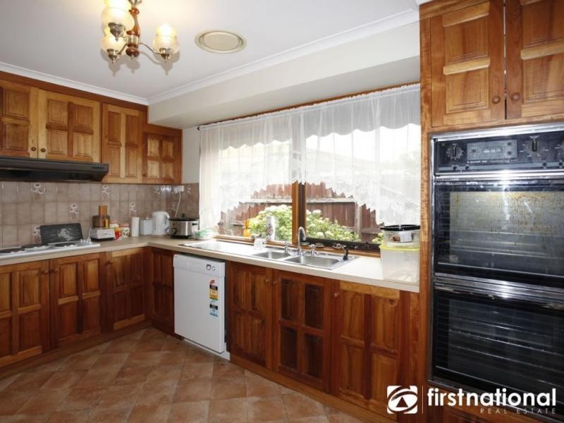 14 Main Street, Pakenham VIC 3810