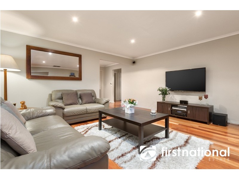 14 Wallangara Drive, Pakenham VIC 3810